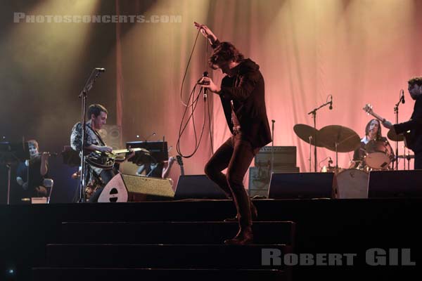 THE LAST SHADOW PUPPETS - 2016-08-26 - SAINT CLOUD - Domaine National - Grande Scene - 